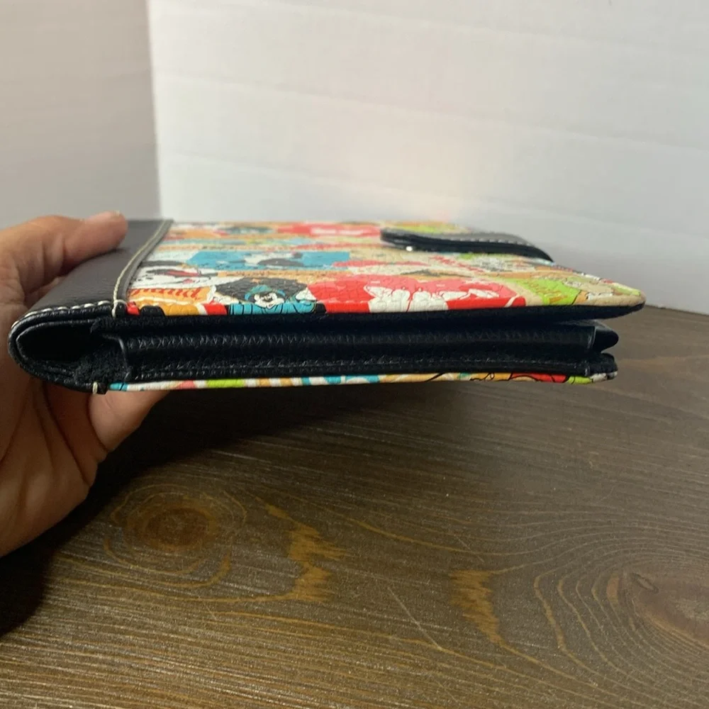 Disney park tablet holder